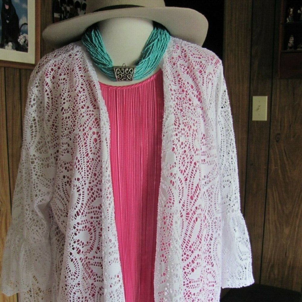 SOUTHERN LADY 2 PIECE SHIRT & LACE KIMONO  BRAND NEW  HOT PINK TANK PAIRED WITH‎ - Picture 2 of 14
